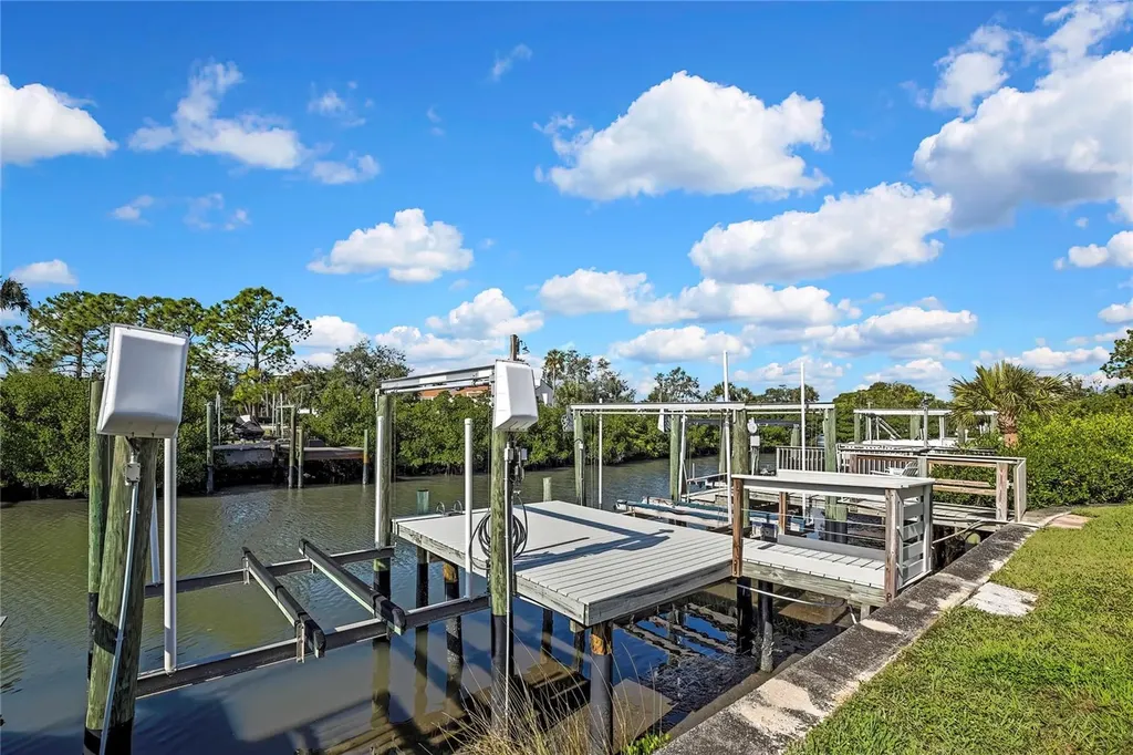 4354 Outrigger Lane Tampa FL 33615