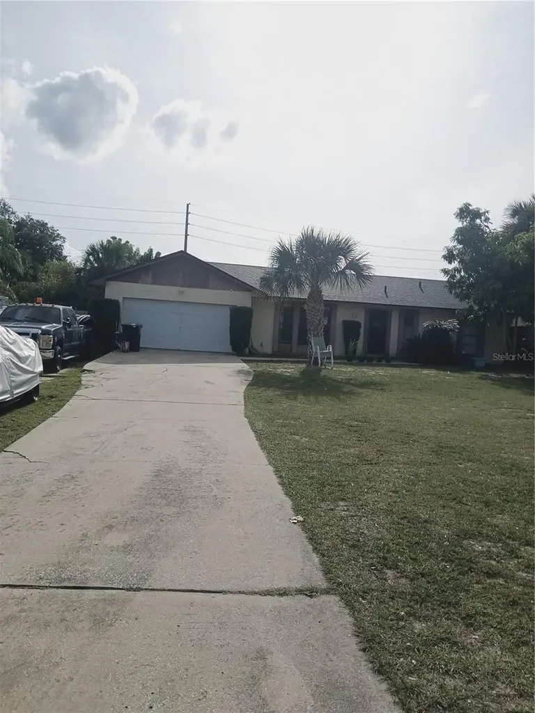 8408 Village Green Road Orlando FL 32818