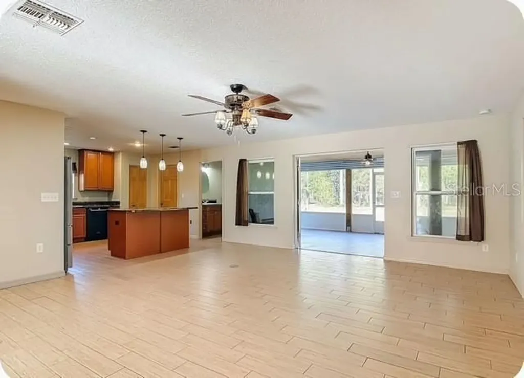 6100 Winning Wood Trail De Leon Springs FL 32130