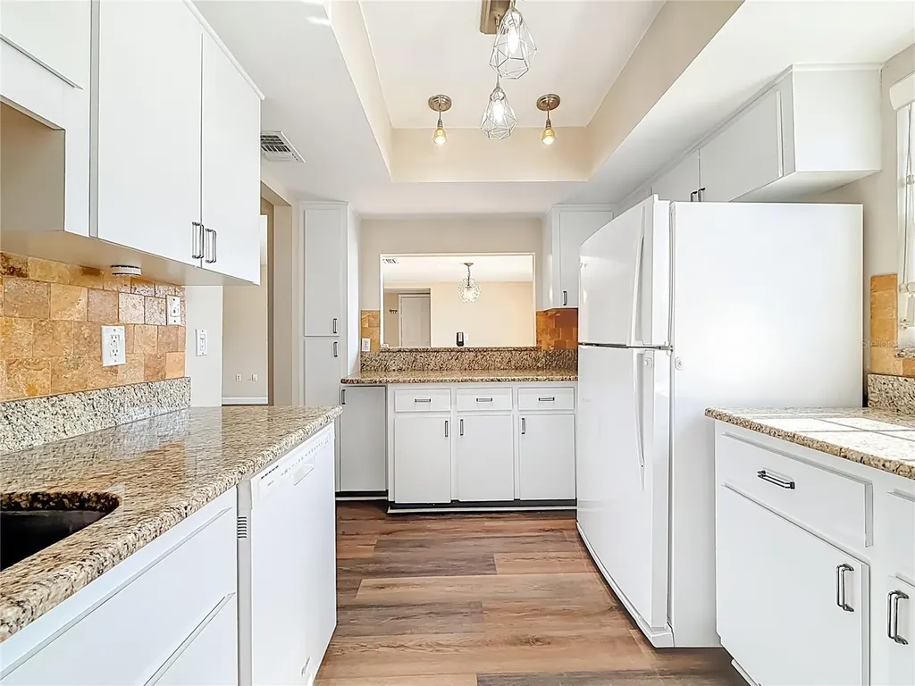 2497 Heron Terrace Clearwater FL 33762