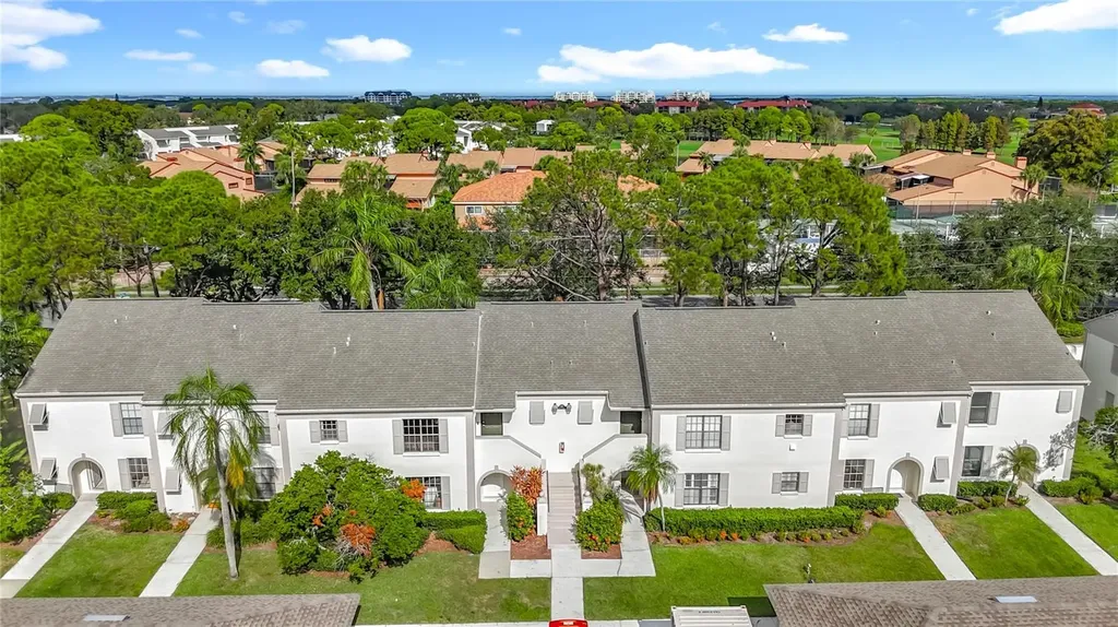 2497 Heron Terrace Clearwater FL 33762