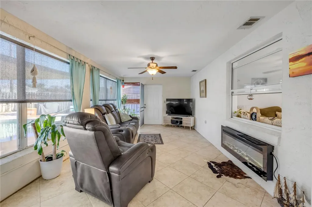 2425 Travelers Palm Drive Edgewater FL 32141