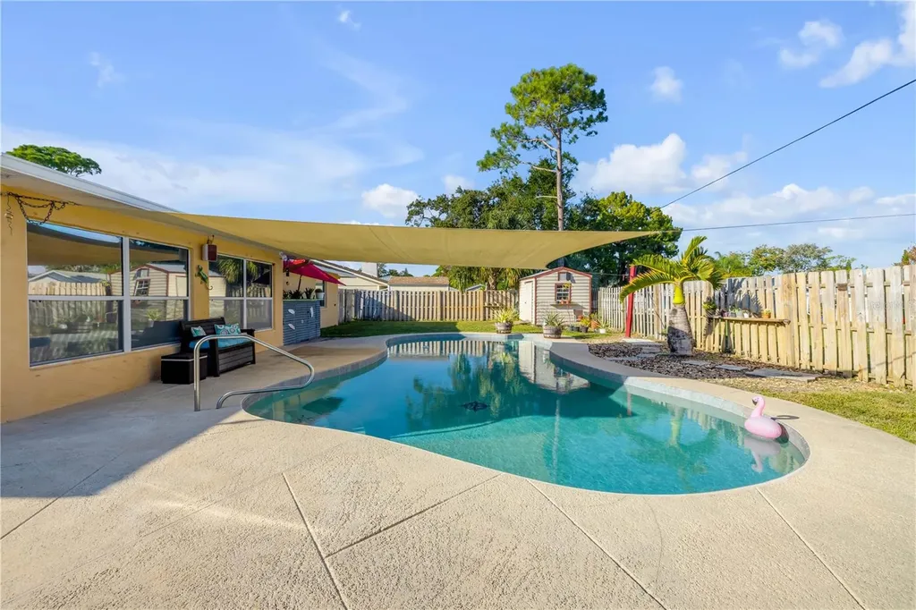 2425 Travelers Palm Drive Edgewater FL 32141