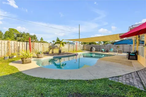 2425 Travelers Palm Drive Edgewater FL 32141