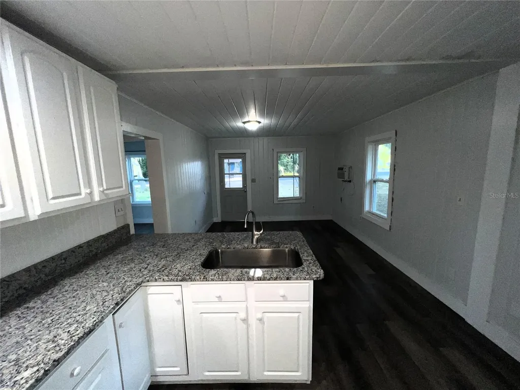 3031 Azalea Avenue Lake Wales FL 33898