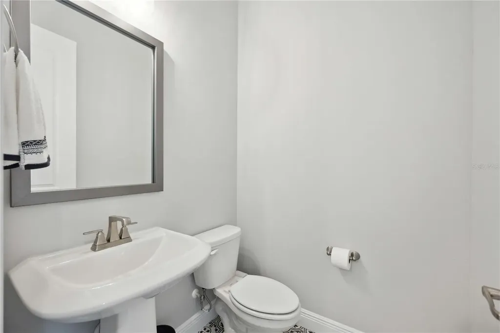 2344 Lindstrom Street Sarasota FL 34237
