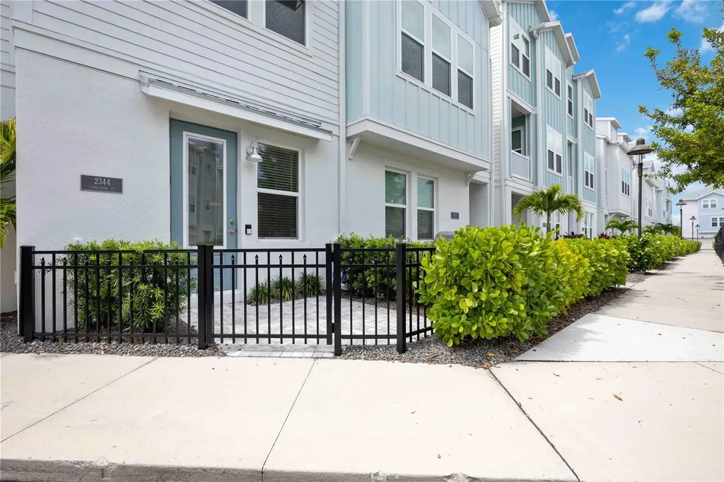 2344 Lindstrom Street Sarasota FL 34237