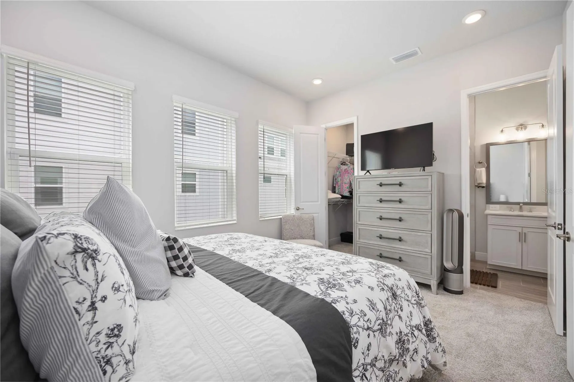 2344 Lindstrom Street Sarasota FL 34237