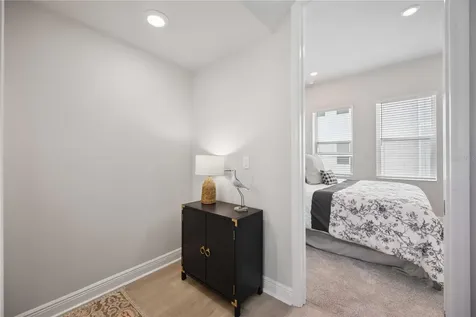 2344 Lindstrom Street Sarasota FL 34237
