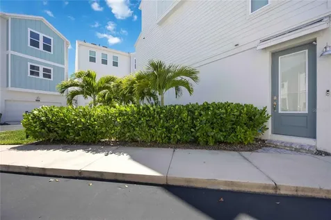2344 Lindstrom Street Sarasota FL 34237