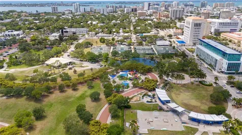 2344 Lindstrom Street Sarasota FL 34237