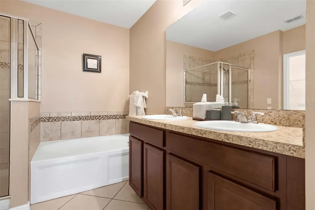 540 Vitoria Road Davenport FL 33837