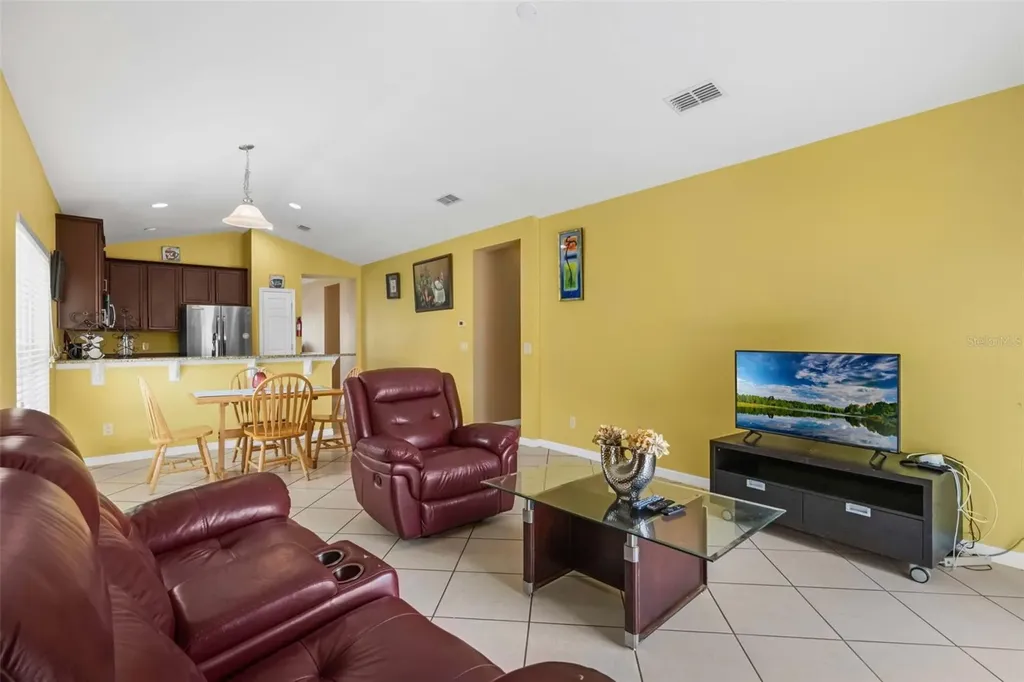 540 Vitoria Road Davenport FL 33837