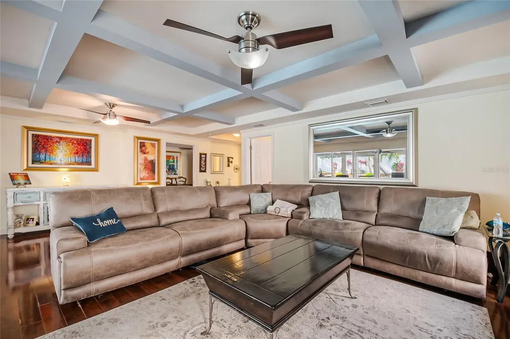 617 Riverview Avenue Altamonte Springs FL 32714