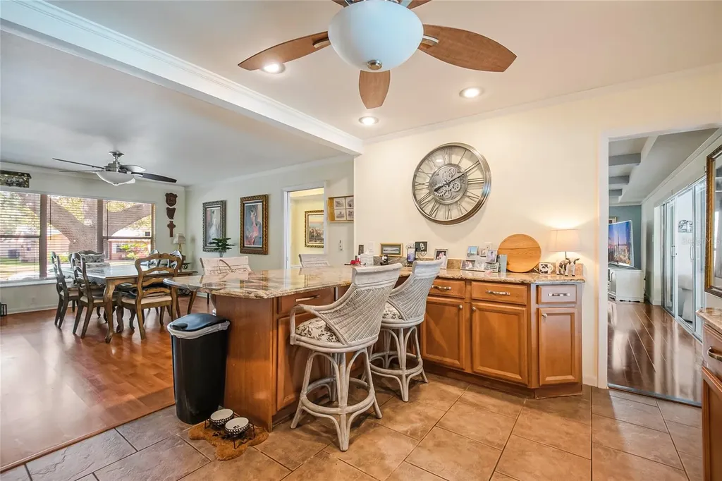 617 Riverview Avenue Altamonte Springs FL 32714