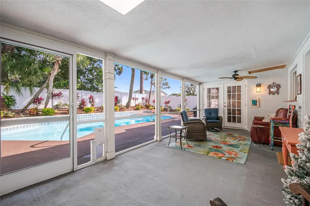 617 Riverview Avenue Altamonte Springs FL 32714