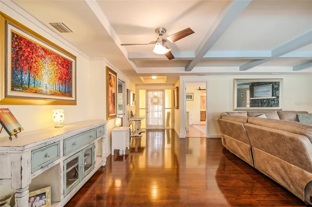 617 Riverview Avenue Altamonte Springs FL 32714