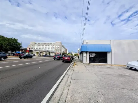 915 S Orange Avenue Orlando FL 32806