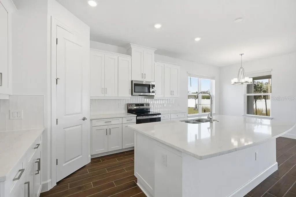 4222 Barbuda Lane Kissimmee FL 34758