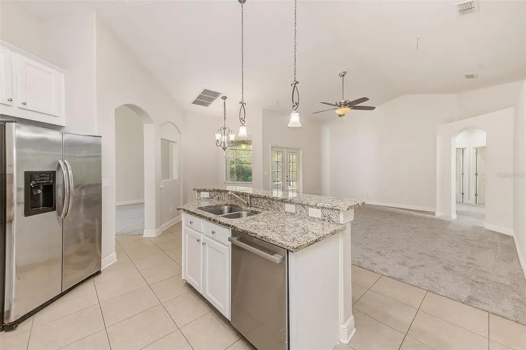 2134 Valterra Vista Way Valrico FL 33594