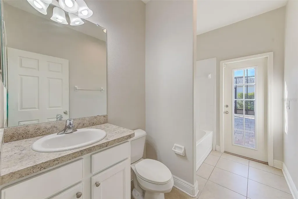 2134 Valterra Vista Way Valrico FL 33594