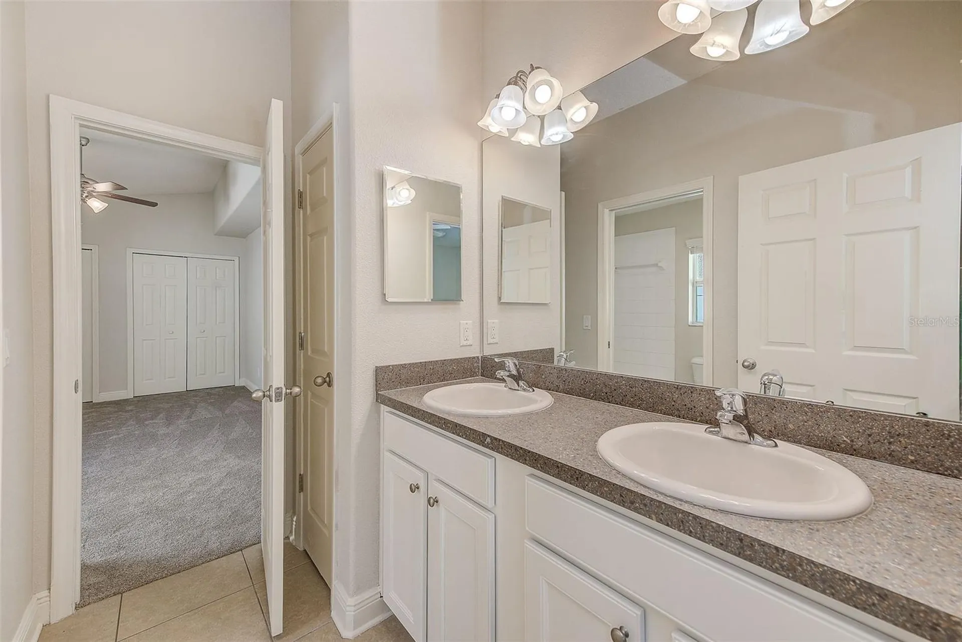 2134 Valterra Vista Way Valrico FL 33594