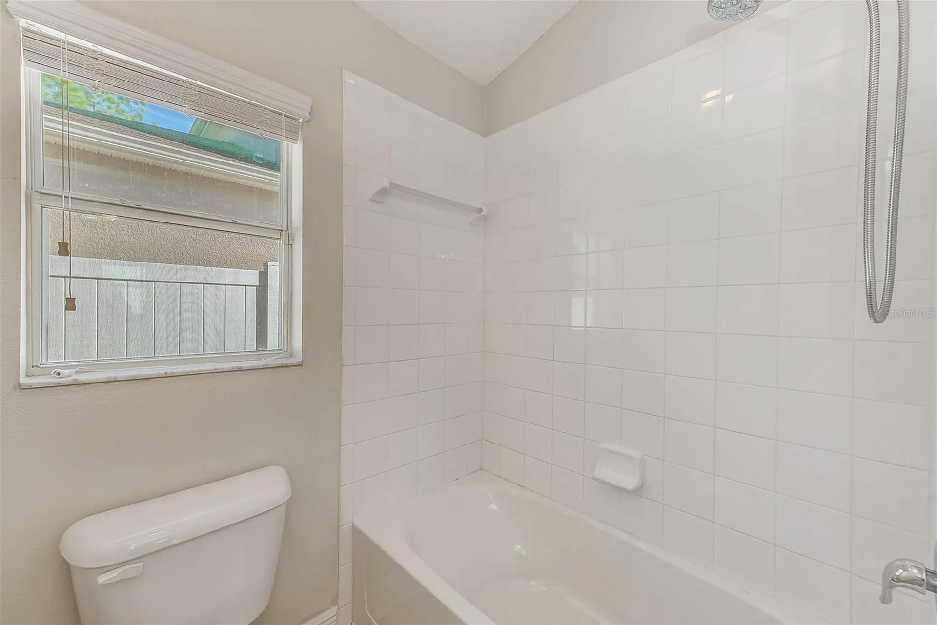2134 Valterra Vista Way Valrico FL 33594