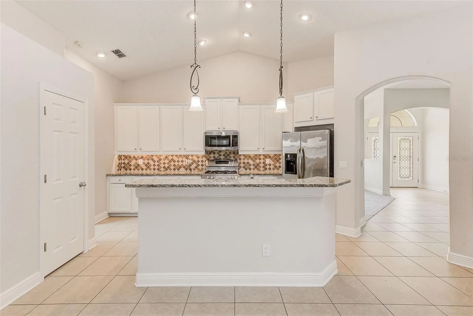 2134 Valterra Vista Way Valrico FL 33594