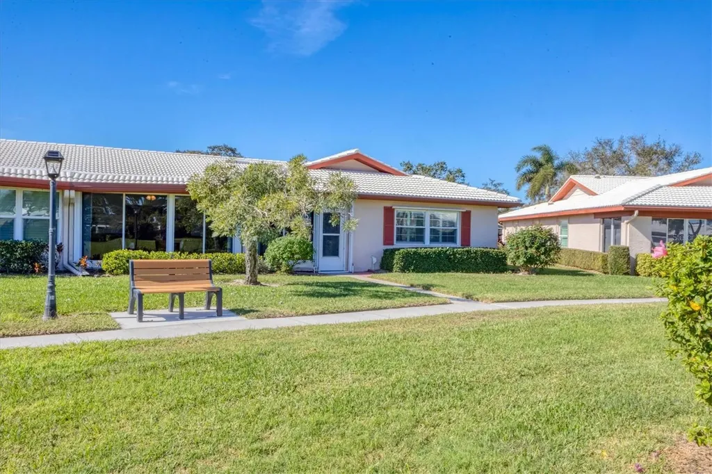 1305 68th Street W Bradenton FL 34209