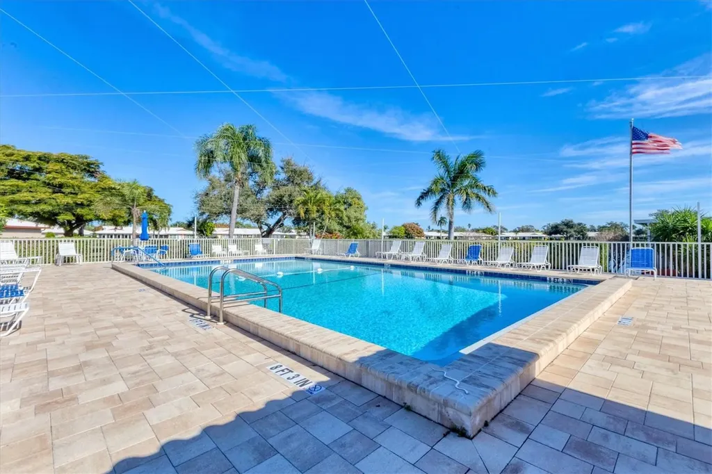1305 68th Street W Bradenton FL 34209