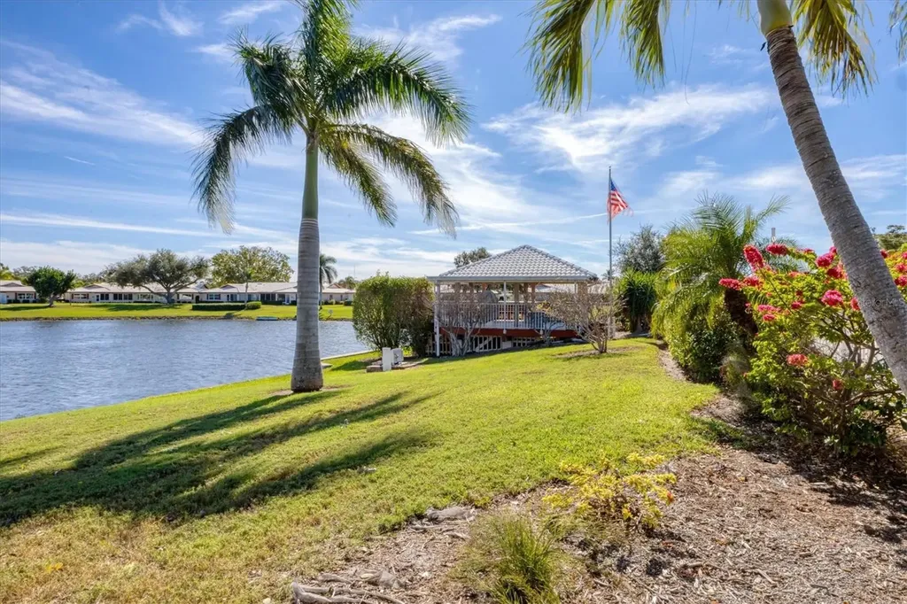 1305 68th Street W Bradenton FL 34209