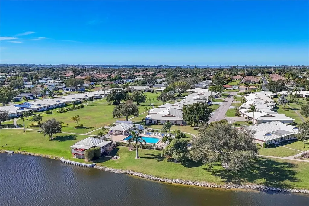 1305 68th Street W Bradenton FL 34209