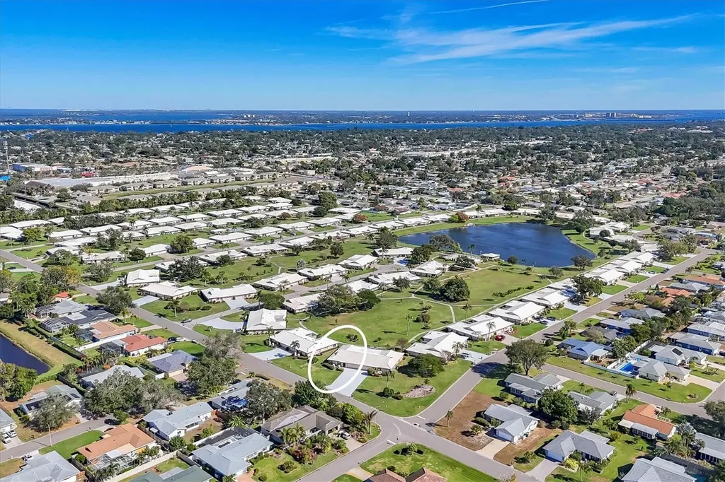 1305 68th Street W Bradenton FL 34209
