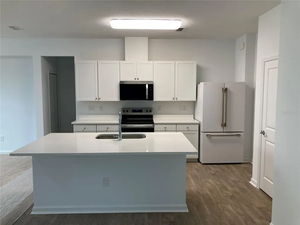 280 Last Mango Daytona Beach FL 32124