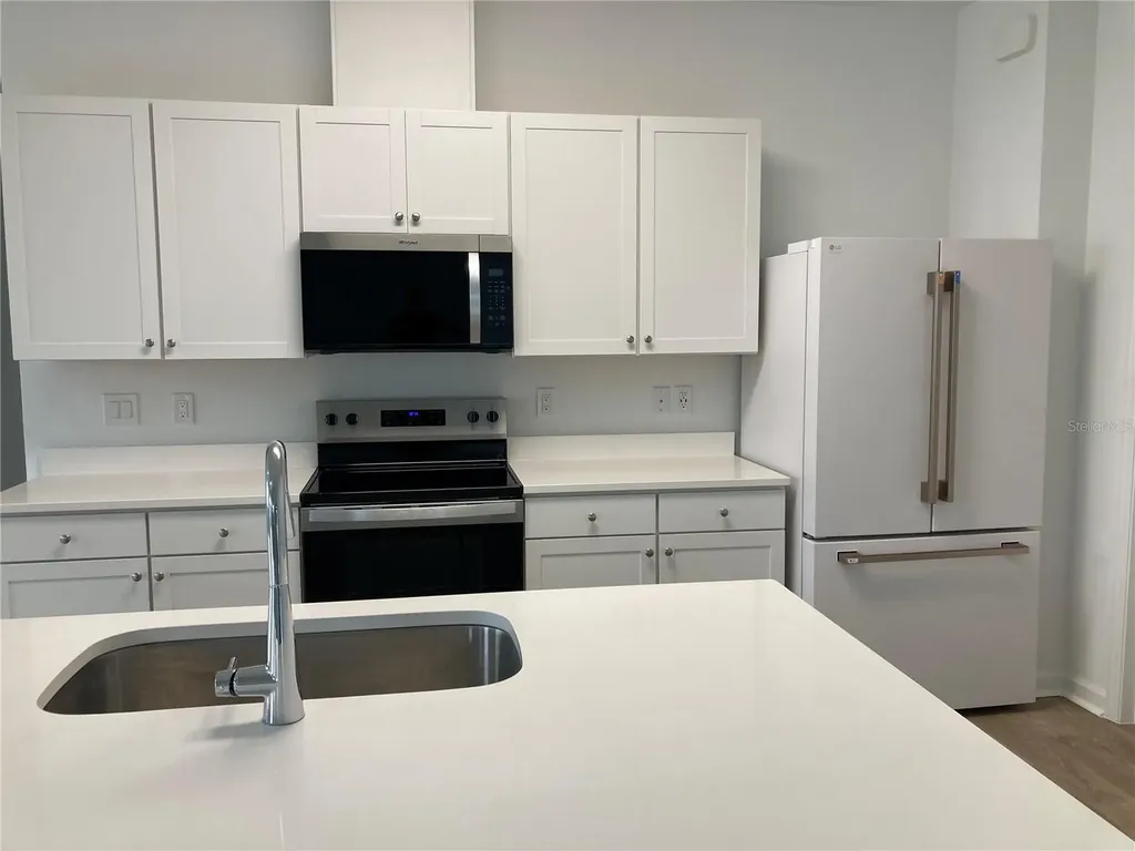 280 Last Mango Daytona Beach FL 32124