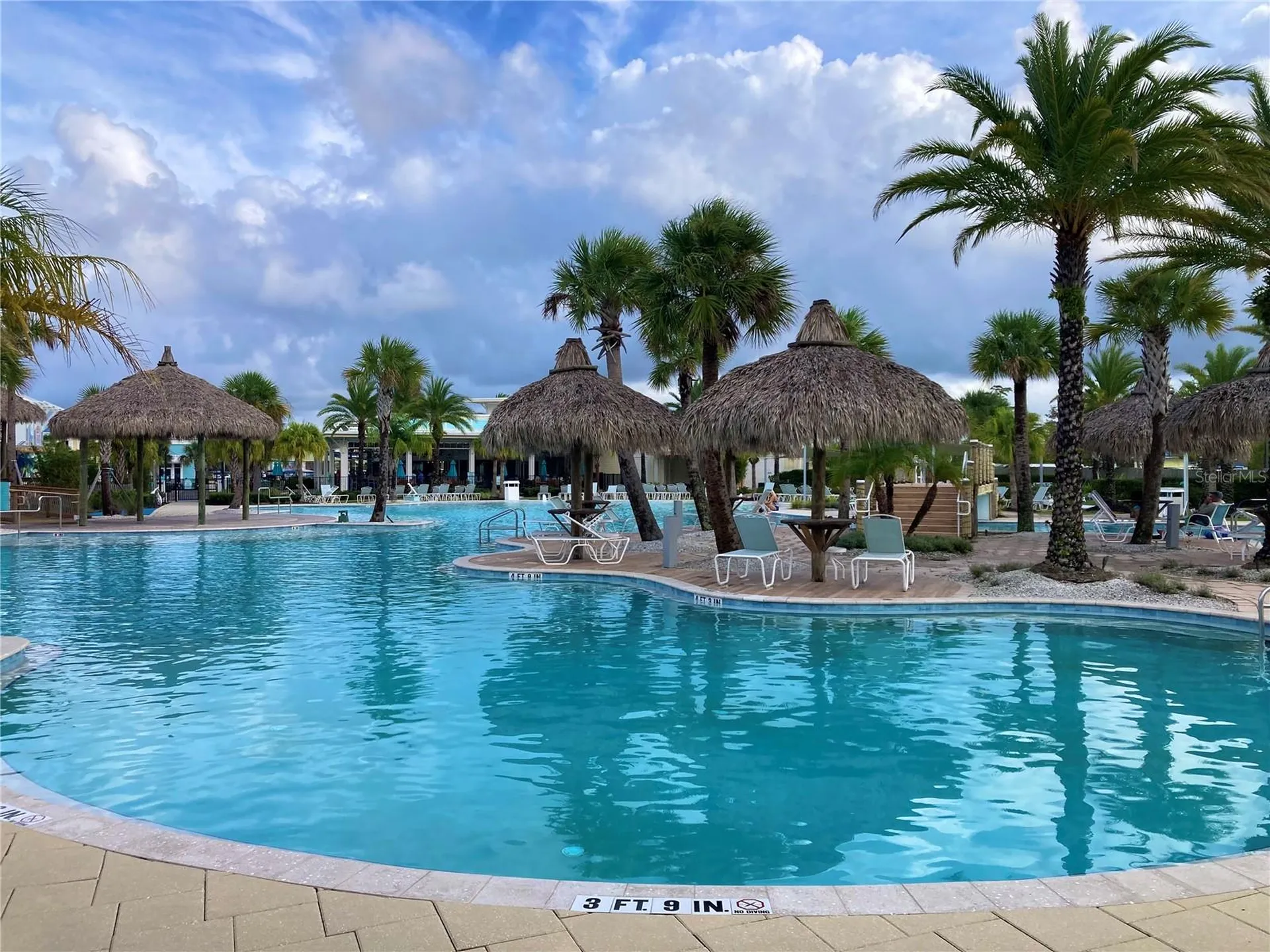 280 Last Mango Daytona Beach FL 32124