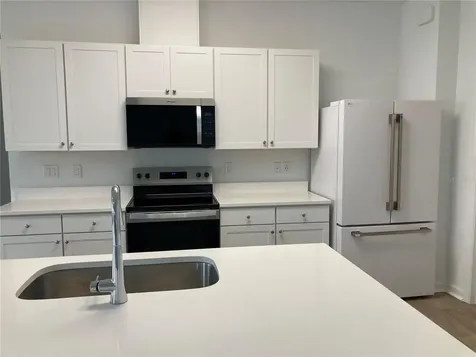280 Last Mango Daytona Beach FL 32124