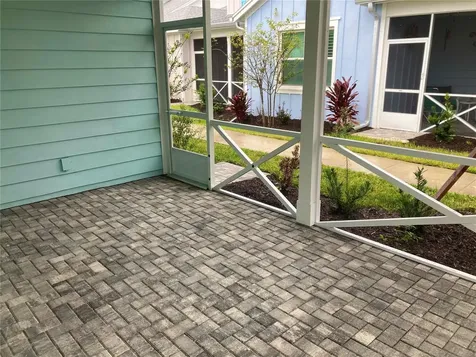 280 Last Mango Daytona Beach FL 32124