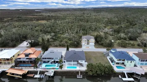 7438 S Gulf Way Hudson FL 34667