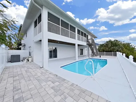 7438 S Gulf Way Hudson FL 34667