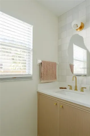 2337 Ixora Avenue Sarasota FL 34234