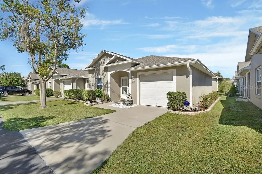 209 Shady Lane Drive Deland FL 32724