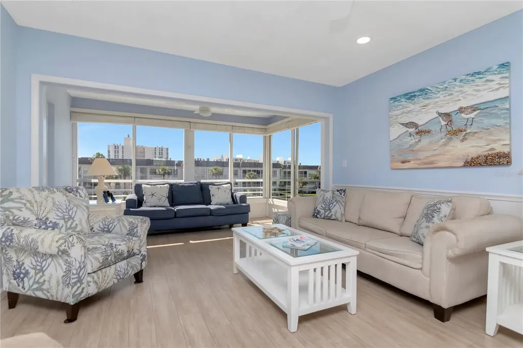 4390 Exeter Drive Longboat Key FL 34228