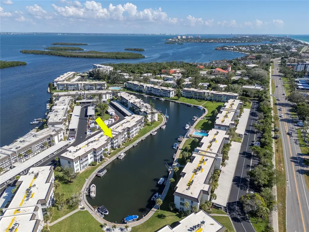 4390 Exeter Drive Longboat Key FL 34228