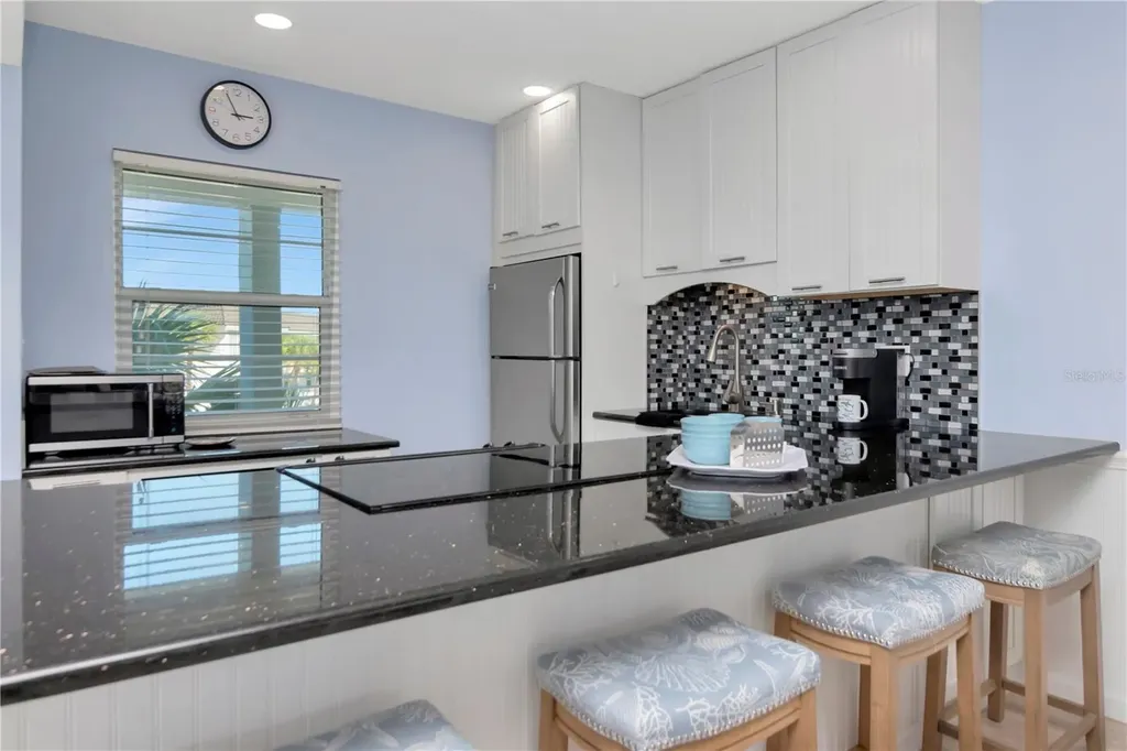 4390 Exeter Drive Longboat Key FL 34228
