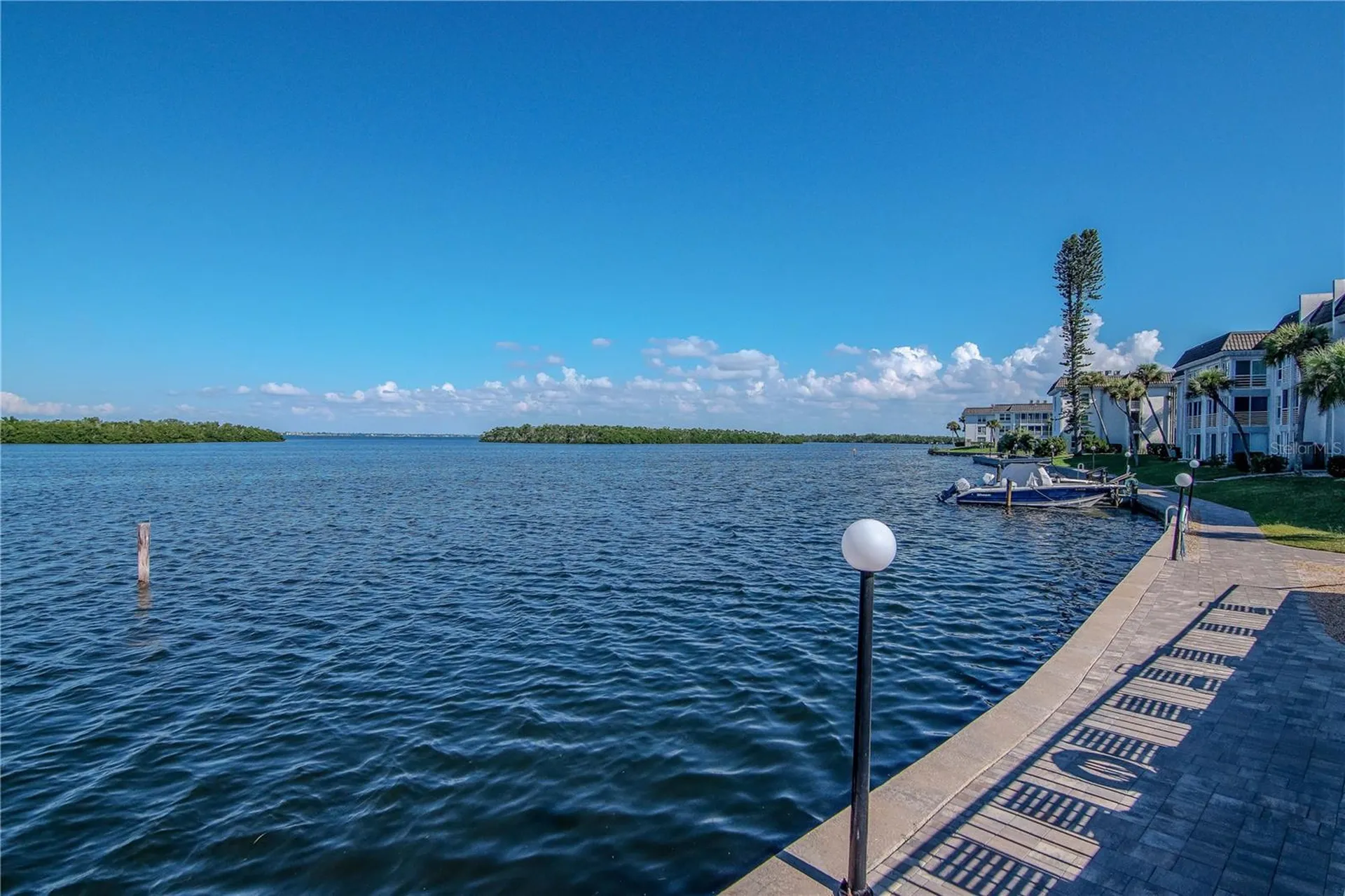 4390 Exeter Drive Longboat Key FL 34228