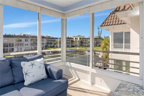 4390 Exeter Drive Longboat Key FL 34228