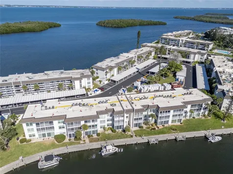 4390 Exeter Drive Longboat Key FL 34228