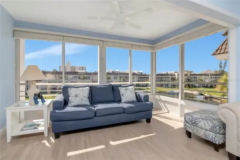 4390 Exeter Drive Longboat Key FL 34228
