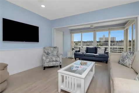 4390 Exeter Drive Longboat Key FL 34228